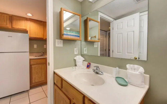 Colonial Crest Condo Unit #113