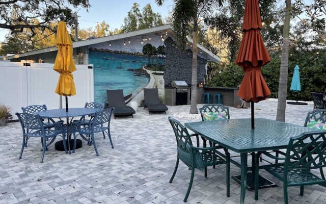 El Tropicale Vacation Rentals