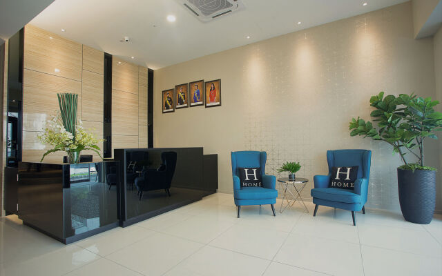 The Square Hotel