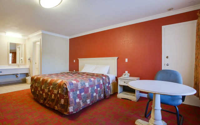 Abby's Anaheimer Inn