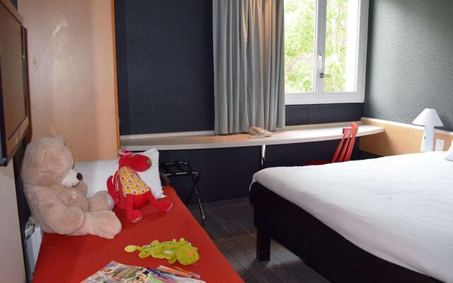 ibis Chartres Ouest Luce
