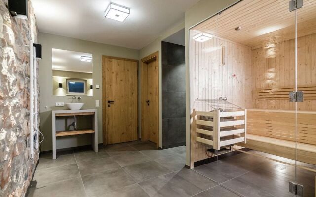 Modern Holiday Home in Leogang with Private Sauna
