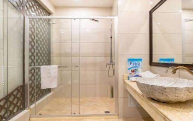 Tonghui Boya Business Hotel