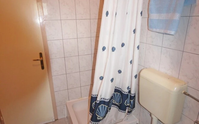 Family Ground Floor Apartment Puntamika