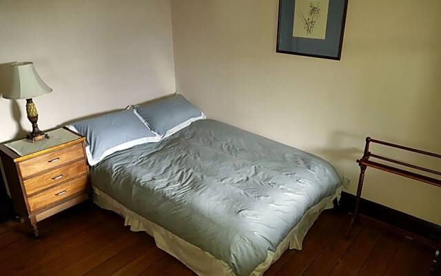 Holmhurst Guest House