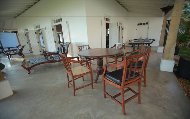 Olanda Private Beach Villa