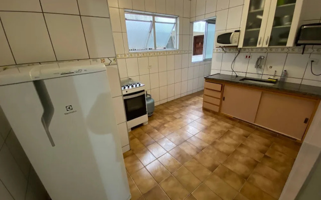 Pé na Areia Praia da Guilhermina II