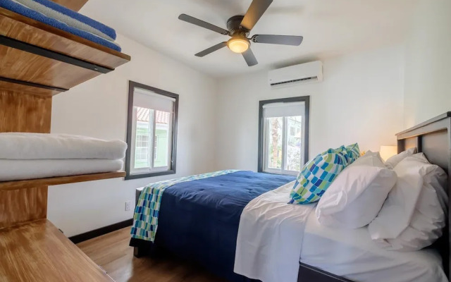 Aqua Vista Beachfront Suites
