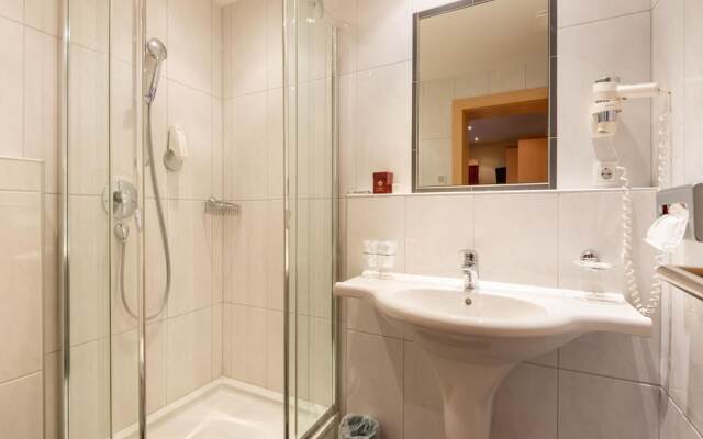 Apartment in Langenfeld With Recreation Room