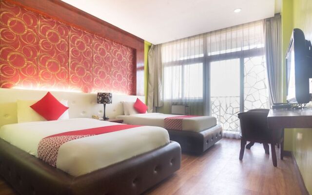 Oyo 159 San Remigio Pensionne Suites