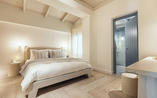Salty Angel Sea Front Villa
