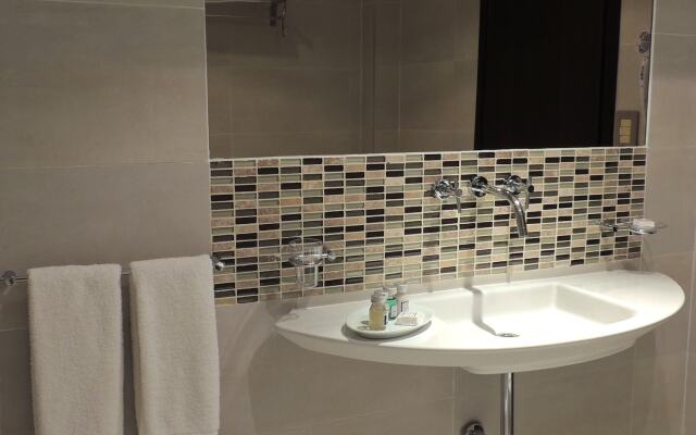 Premium Tower Suites San Luis