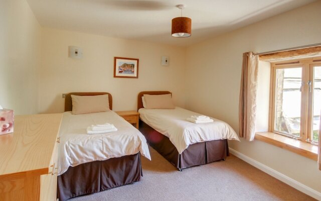 Authentic Holiday Home in Ilfracombe With Private Garden