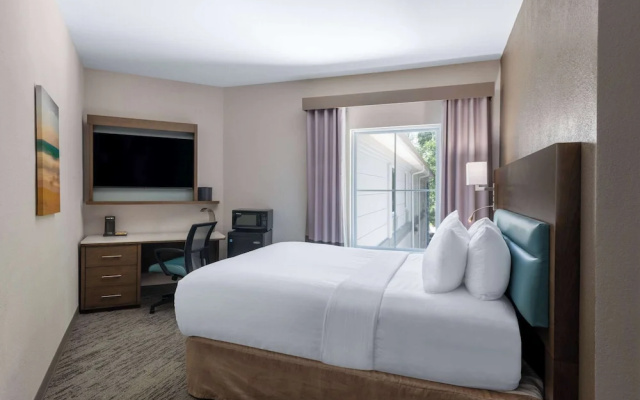 Mainstay Suites