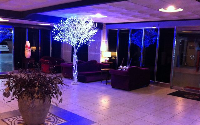Cinema Hotel