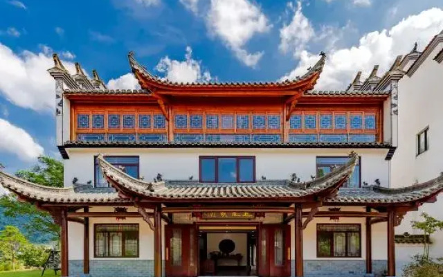 Taohuatan five star homestay
