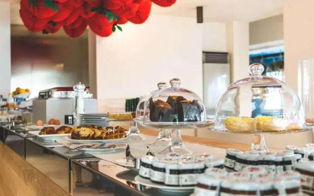 The Green Park Hotel