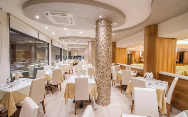 Hotel Mayer