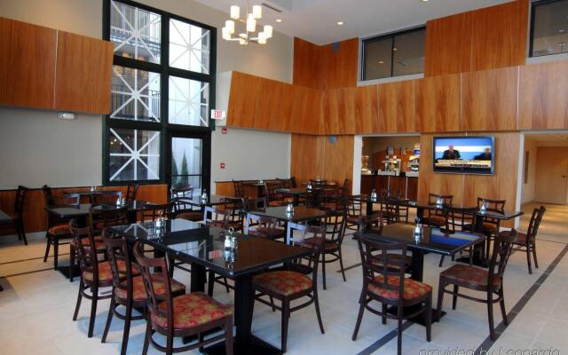 Holiday Inn Express Rolling Meadows - Schaumburg Area by IHG