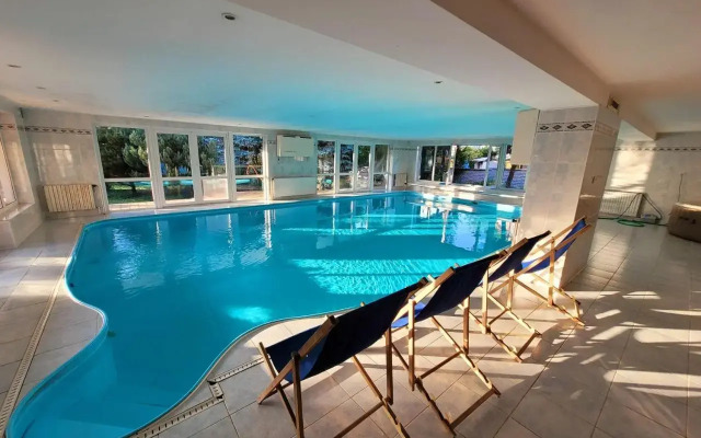 Wellness Aqua House