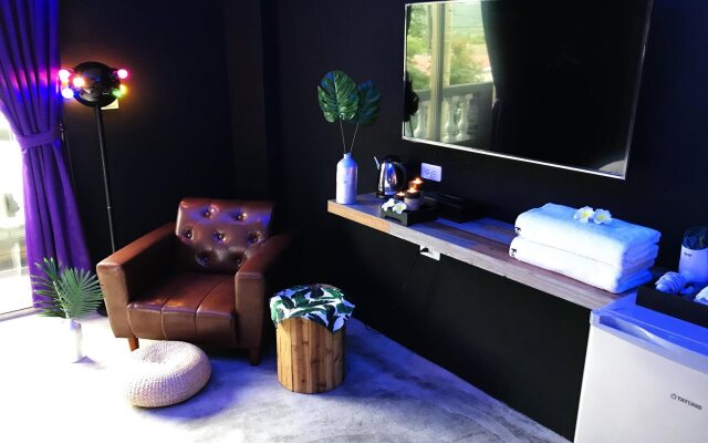 Fas Glass House B&B