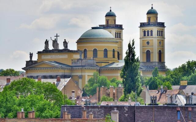 Enjoy Apartman Eger