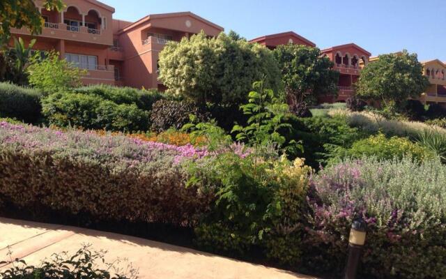 Royal Chalet Porto Sokhna عائلات فقط