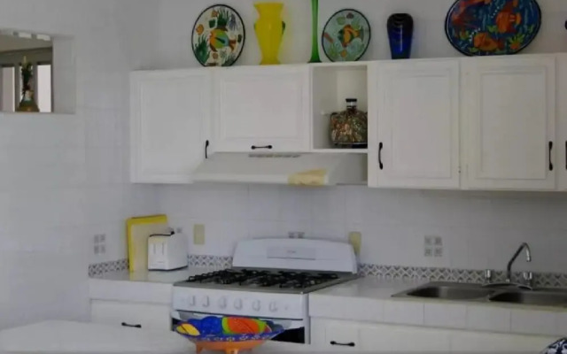 Condo Eri by Villas HK28