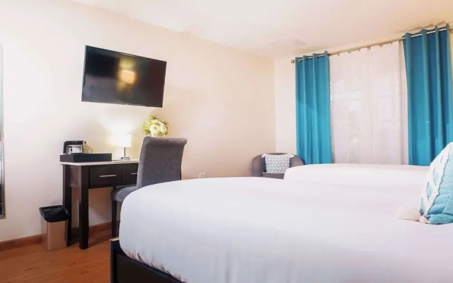 Manta Lodge Hotel and Dive Centre