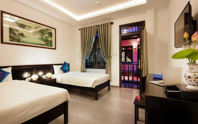 Phu House Hostel