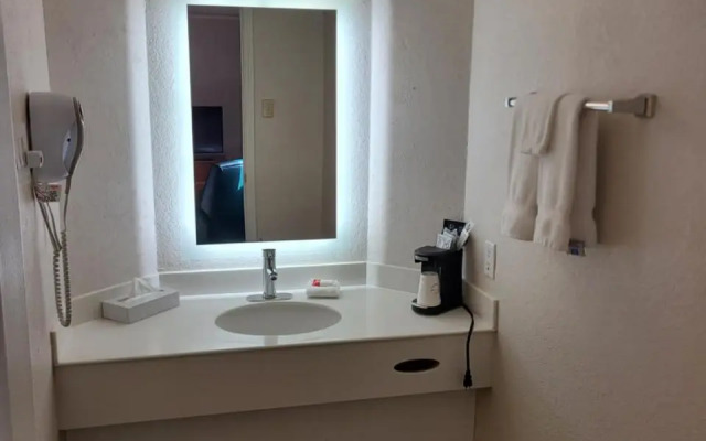 La Quinta Farmington #458