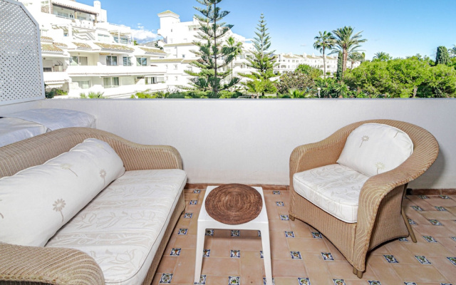Rg325 - Great 2 Bed Apt, Close to Puerto Banus