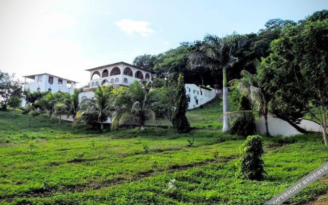 Casa Bahia Hotel