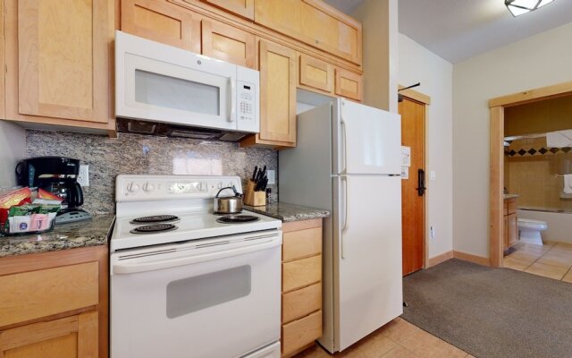 Sunstone 308 Ski-in Ski-out, Great Complex Amenities, Mountain Views by Redawning