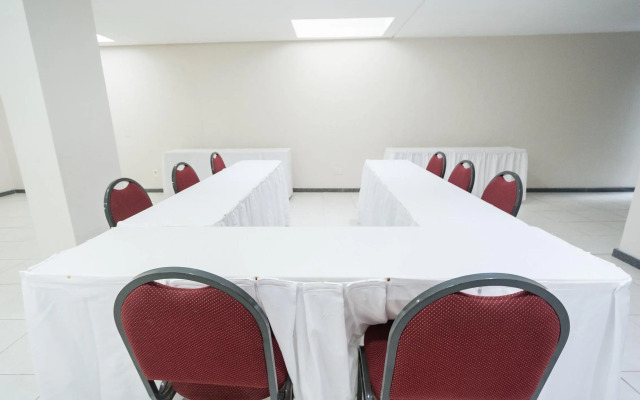 Golden Park Recife By Nacional Inn