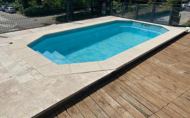 Cavaliere Apt 125M2 Piscine