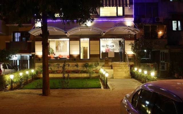 Stallen Suites Nehru Place