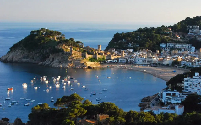 Hotel Windsor Tossa – Adults Only +16