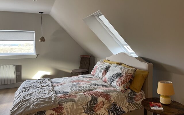 Fabulous Open Plan Studio Retreat - Cowdenbeath