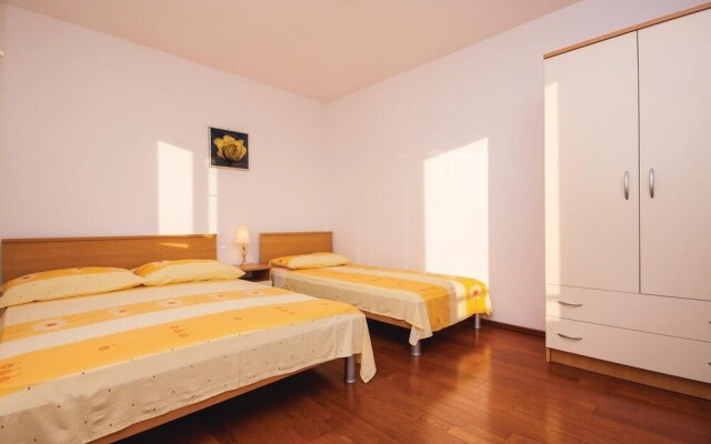 Stunning Home in Primosten With Wifi and 2 Bedrooms