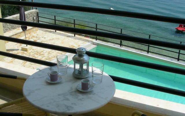 Martisea Apartments