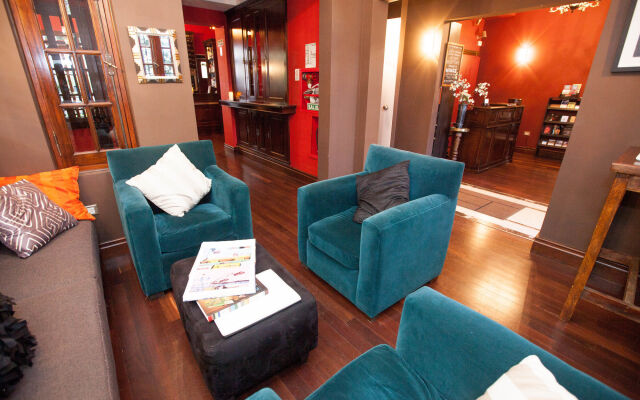 Miravida Soho Hotel & Wine Bar