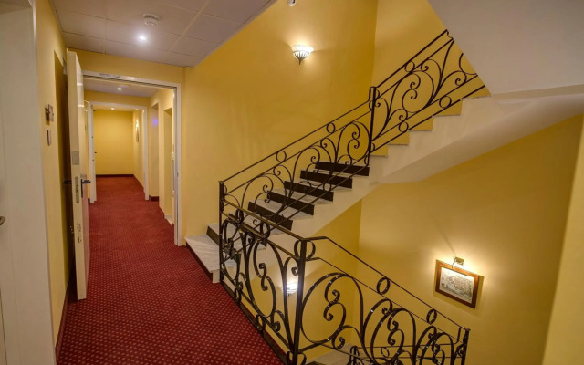 Allegro Hotel