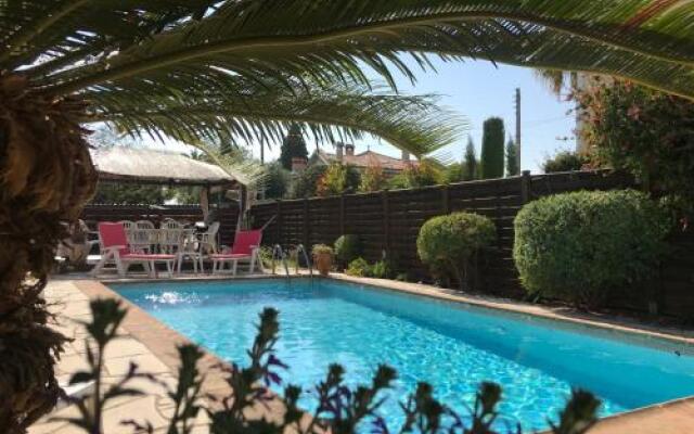 Rez de Jardin Villa Cagnes Sur Mer.