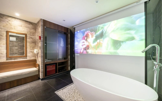 Tongyeong Hotel O2