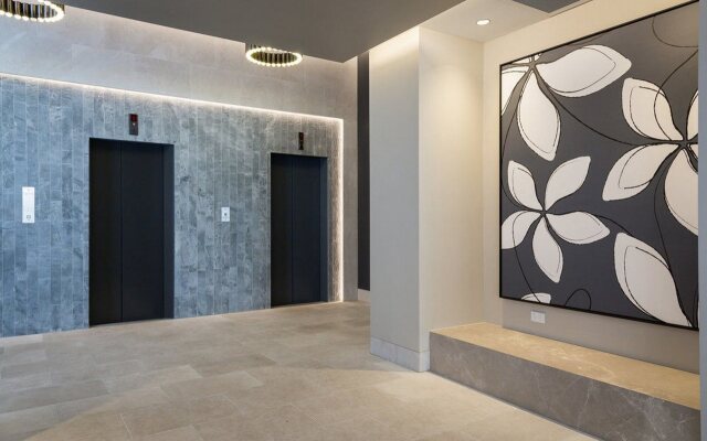 Paradise Centre Apartments