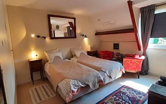 Chambres d'Hôtes "Les Pins"