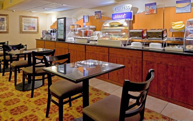 Holiday Inn Express Ramsey-Mahwah by IHG