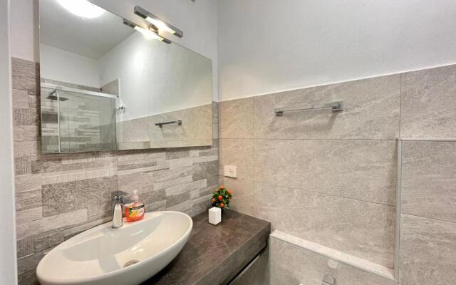 Ida Palace, new Deluxe Seafront Apartment