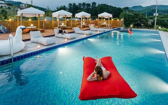 Gapyeong Hyuma Pool Villa